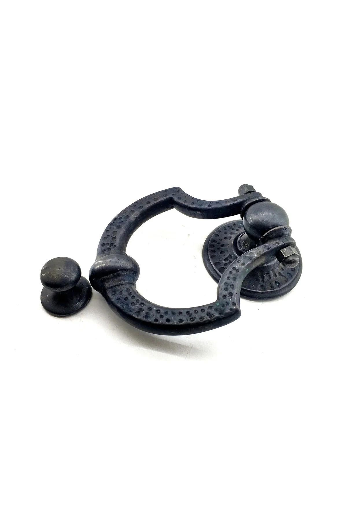 Antika Tarz Dekoratif Pirinç Dövme Kapı Tokmağı, Taktak - 150x105 mm, Oksit