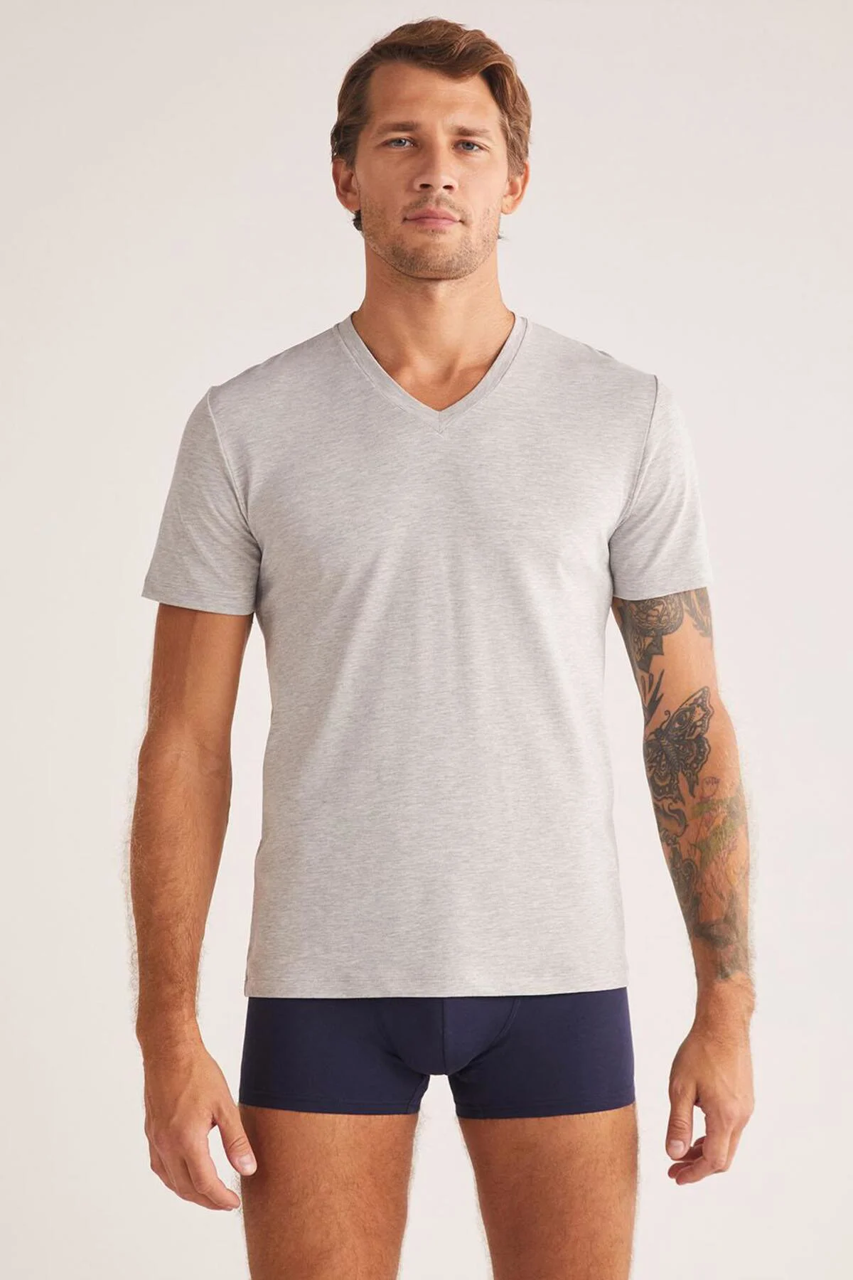 Antonio V Yaka Pamuklu Erkek Tshirt Antonio V Yaka Pamuklu Erkek Tshirt
