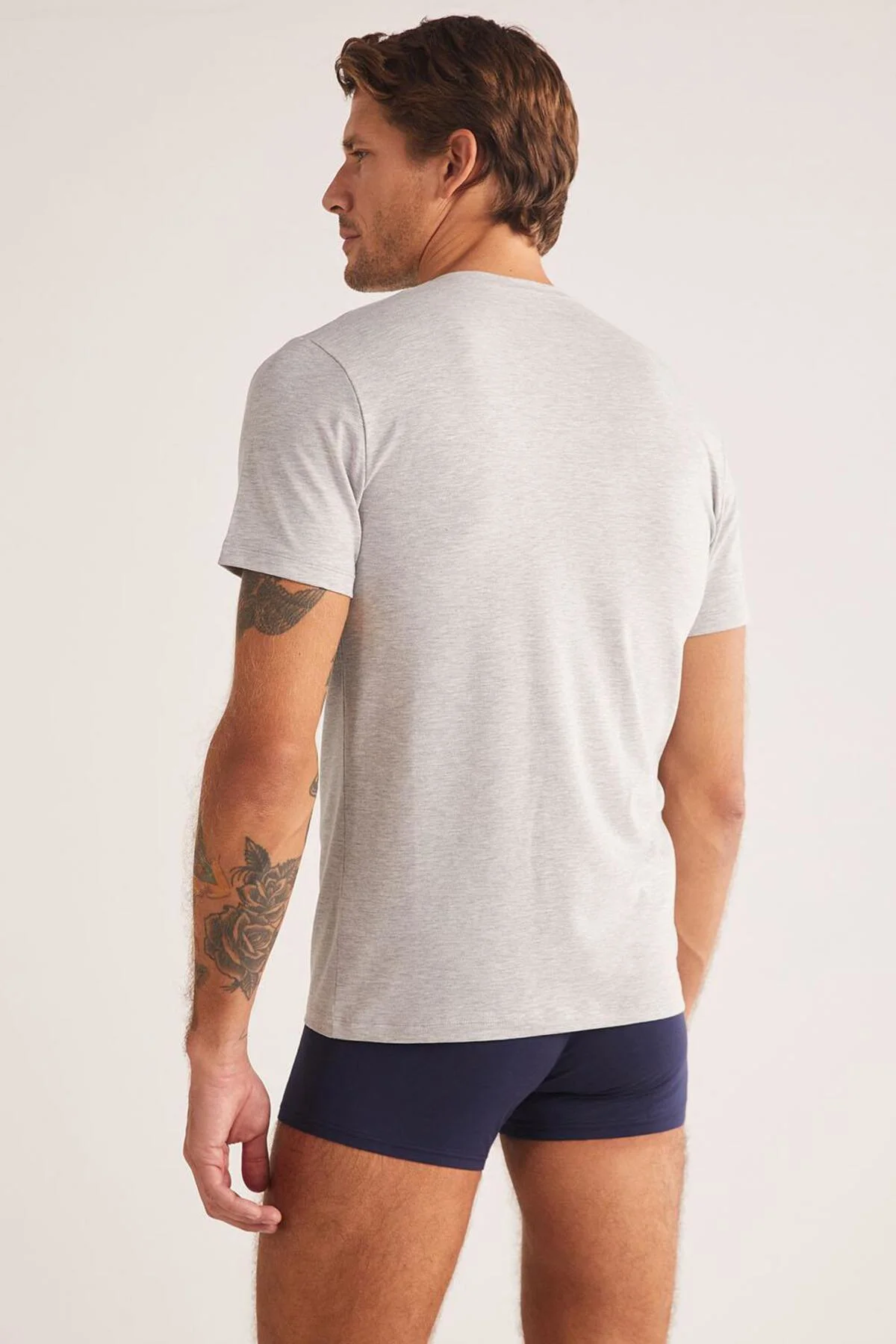 Antonio V Yaka Pamuklu Erkek Tshirt Antonio V Yaka Pamuklu Erkek Tshirt