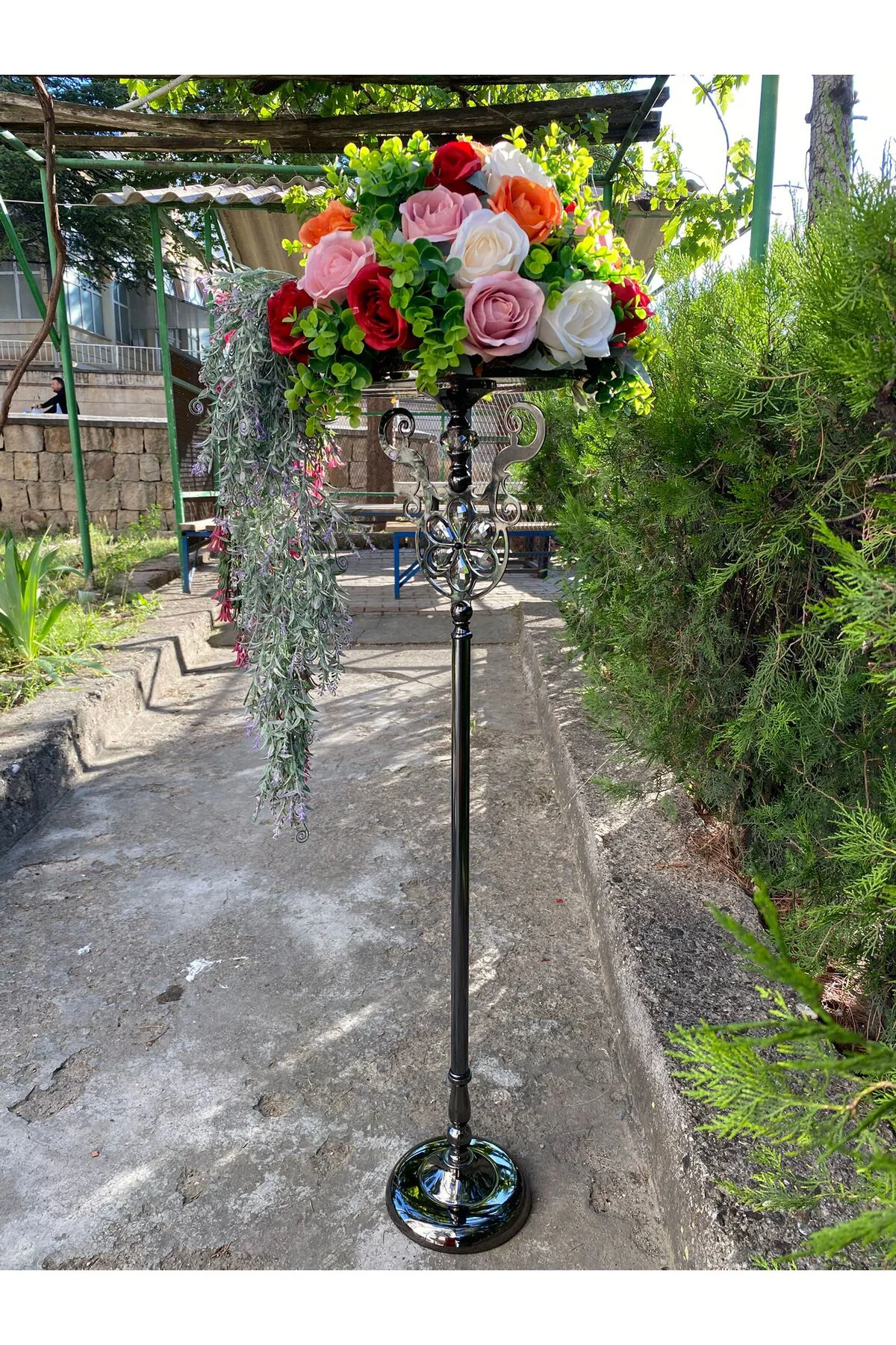 Antrasit Ayaklı Metal Aranjman Çiçek 120 cm