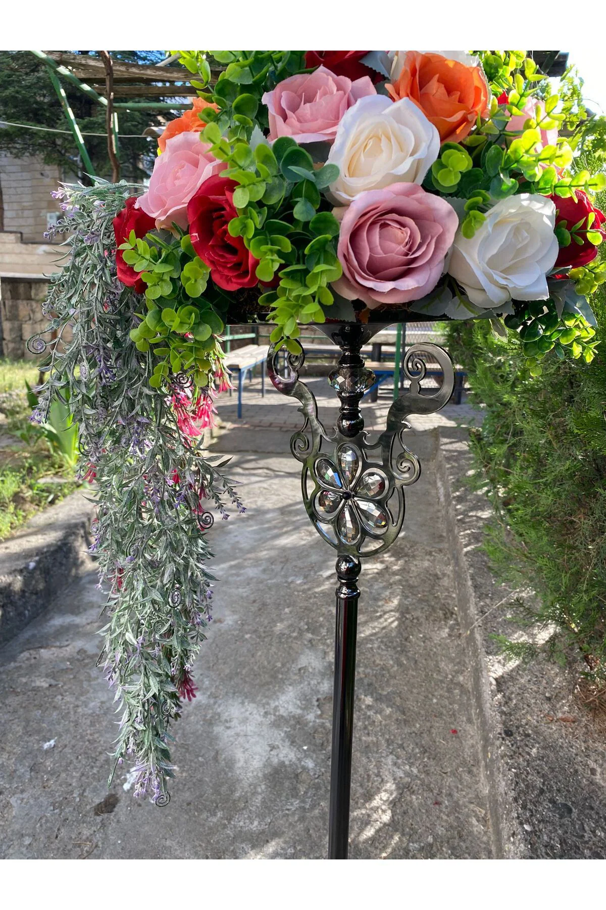 Antrasit Ayaklı Metal Aranjman Çiçek 120 cm