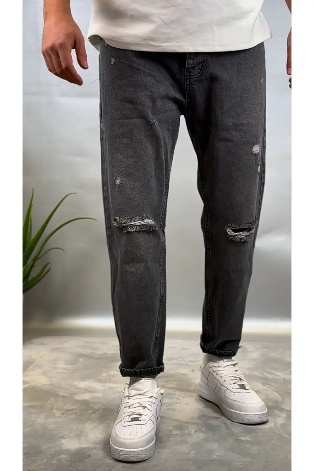 Antrasit Diz Yırtık Boyfriend Jean