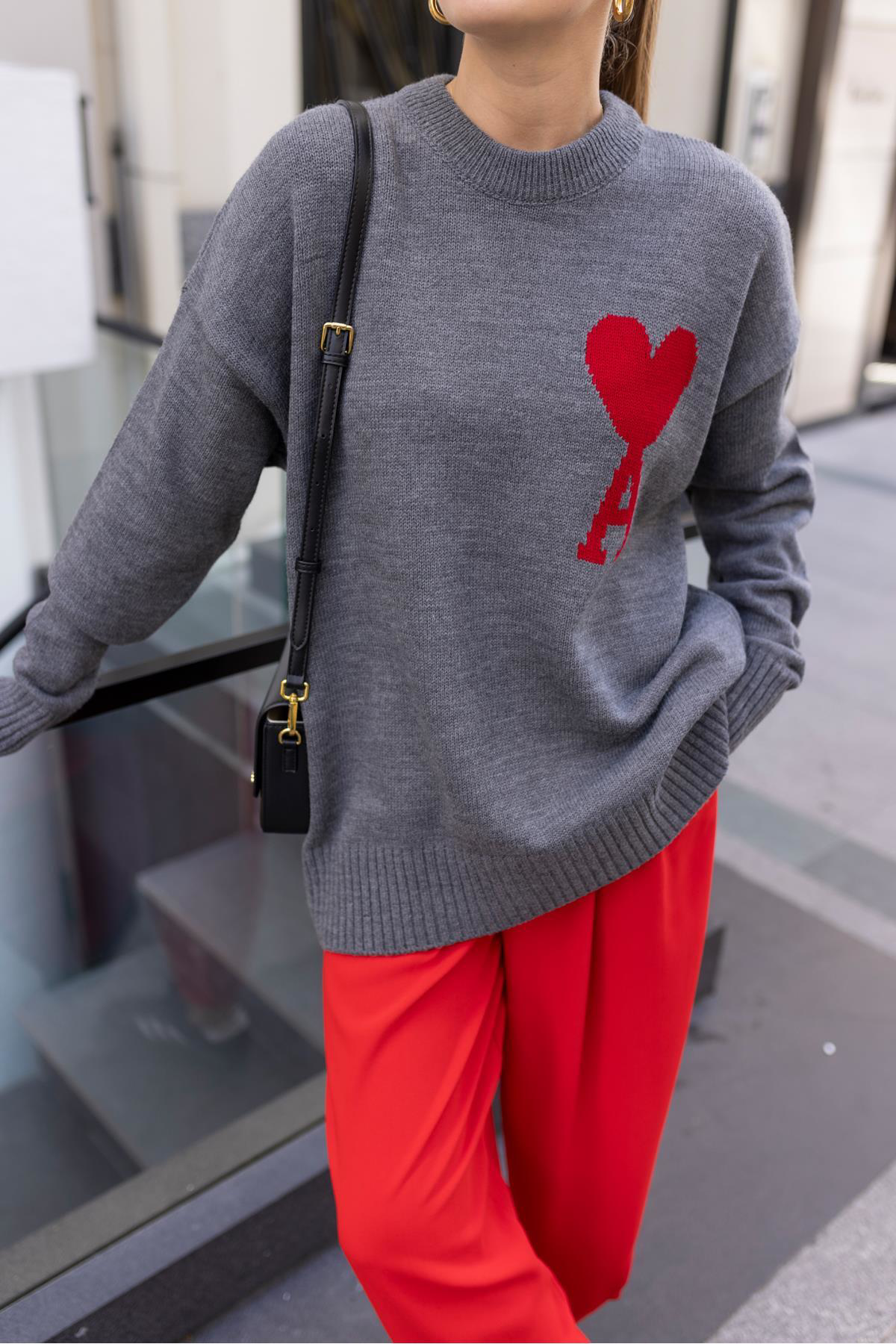 Askı Nişantaşı Antrasit Kalp Nakışlı Basic Triko