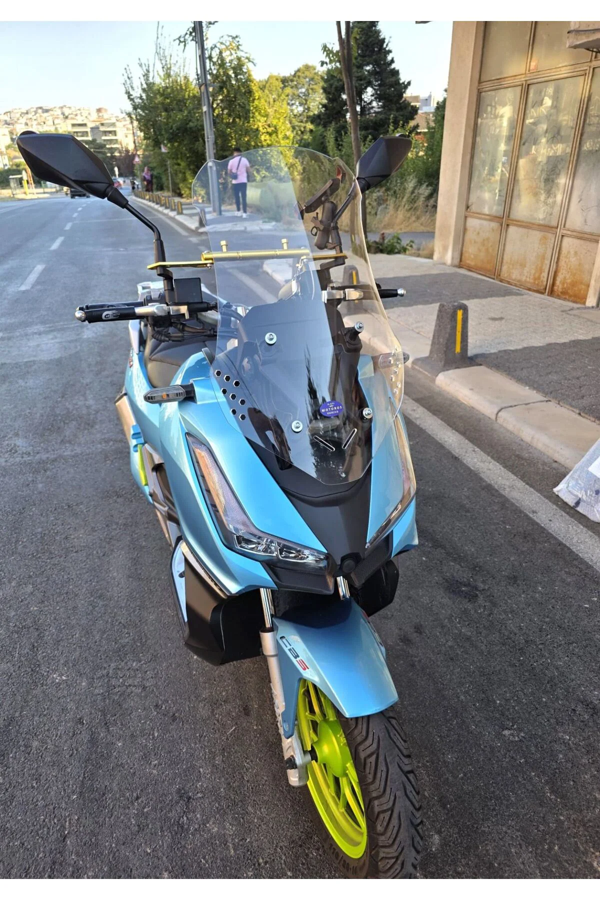 Apache Ventro 150 Ön Cam 2022-2026 Model 55cm Şeffaf Renkli 4mm K