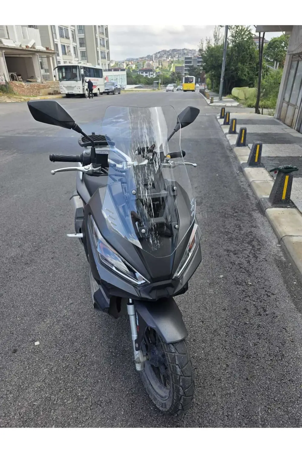 Apachi Ventro 150 Siperlik Ön Cam 2023-2025 Model 57cm Şeffaf Ren