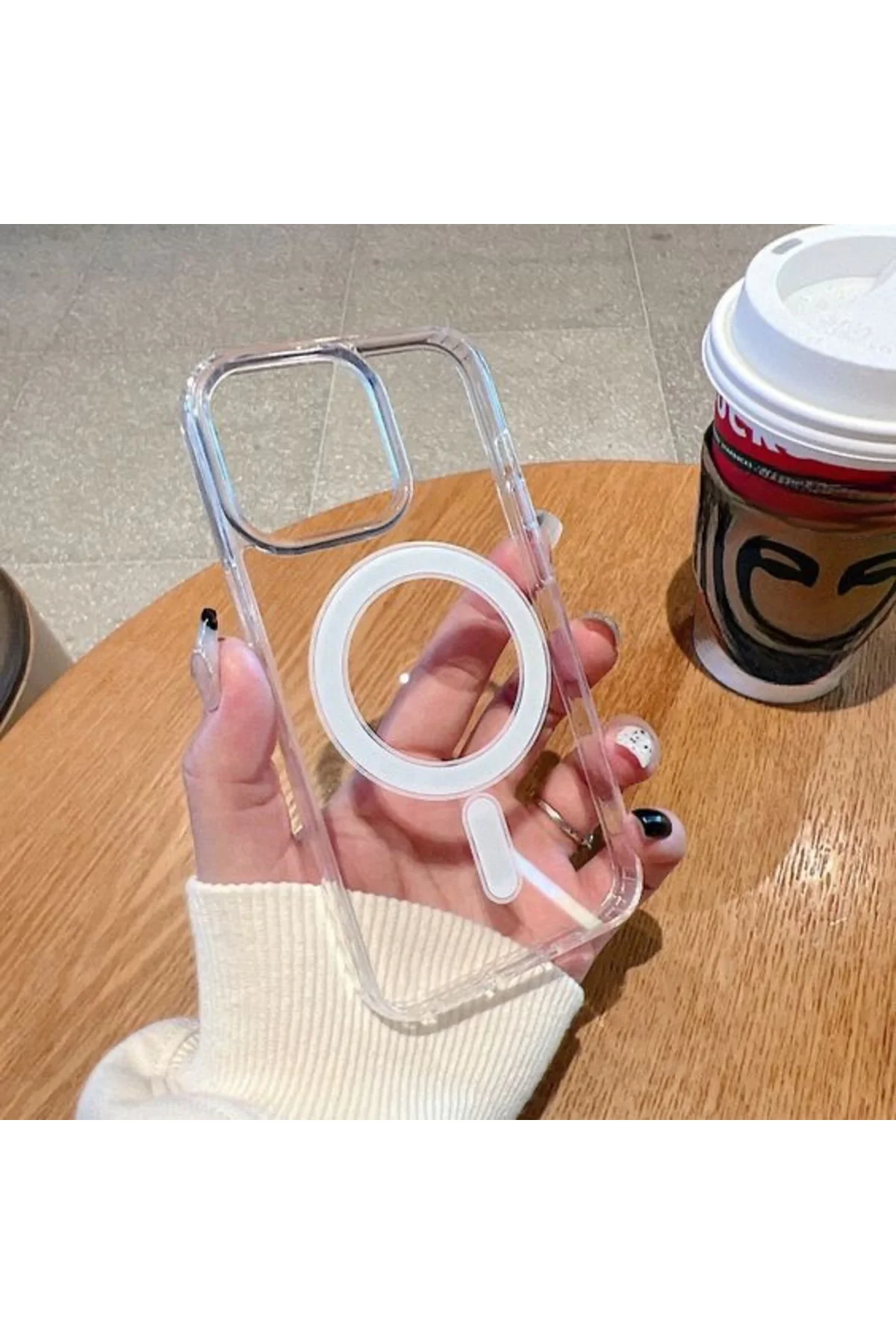 Apple iPhone 14 Plus 6.7'' Magsafe Şeffaf Silikon Kılıf