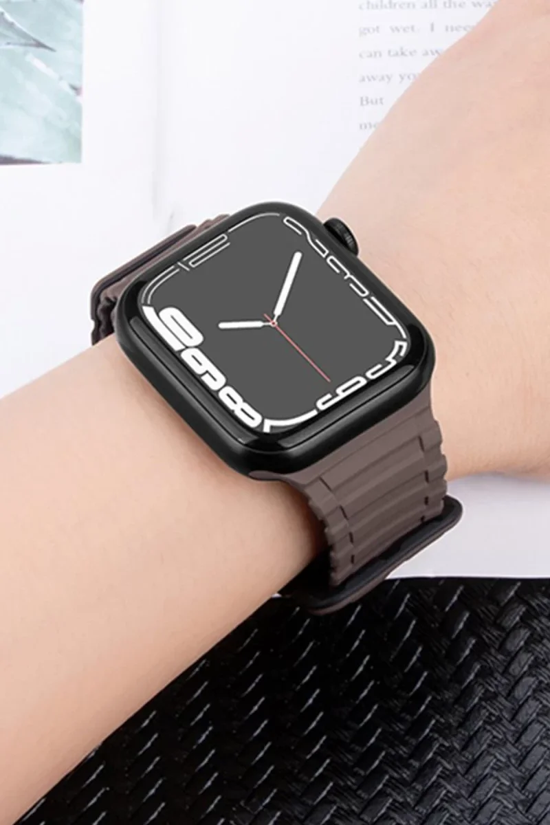 Apple Watch Ultra 49mm Mountain Kordon - Siyah-Turuncu Apple Watch Ultra 49mm Mountain Kordon - Siyah-Turuncu