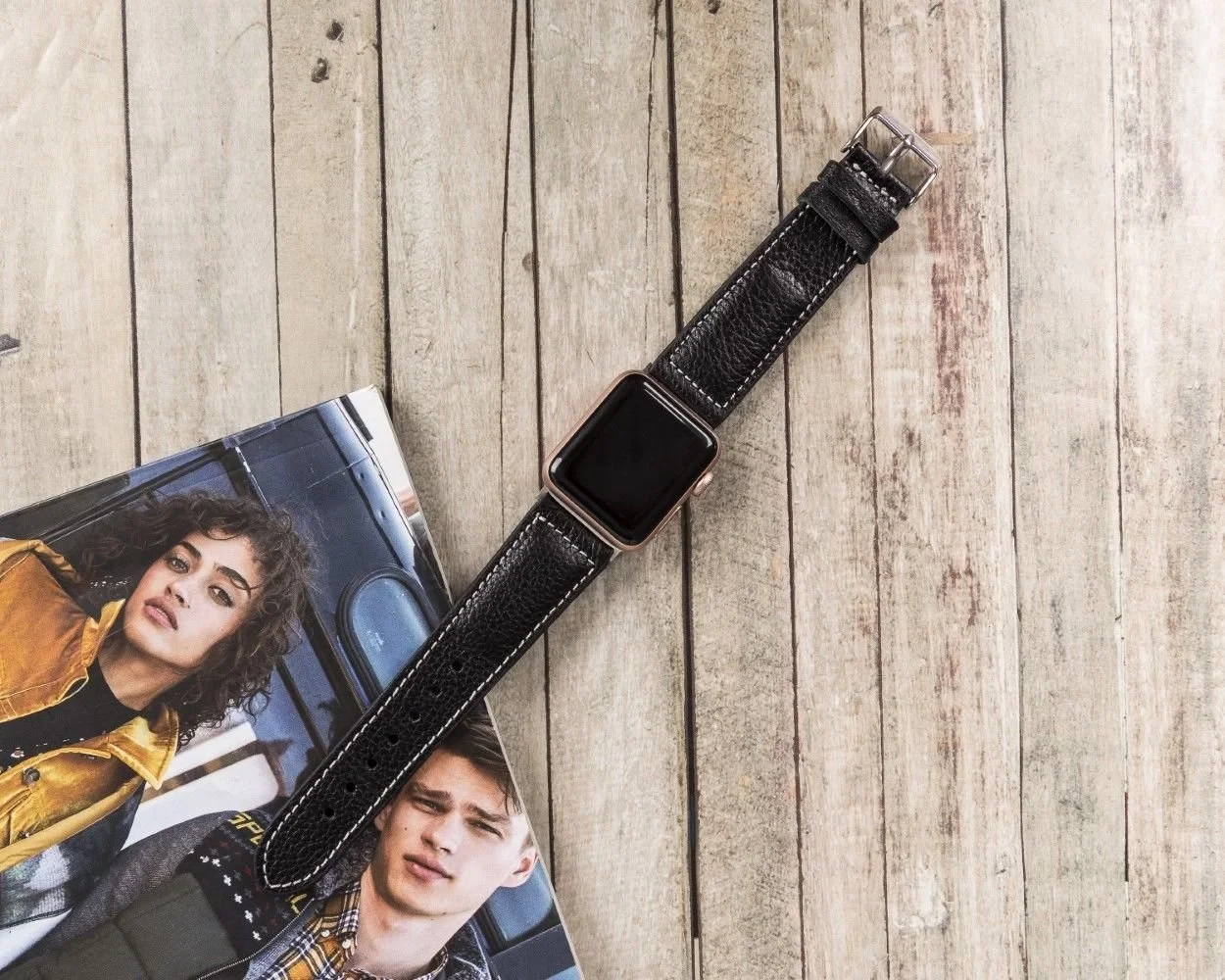 Apple Watch Uyumlu Deri Kordon 42-44-45mm NM4-AS1 Siyah Apple Watch Uyumlu Deri Kordon 42-44-45mm NM4-AS1 Siyah