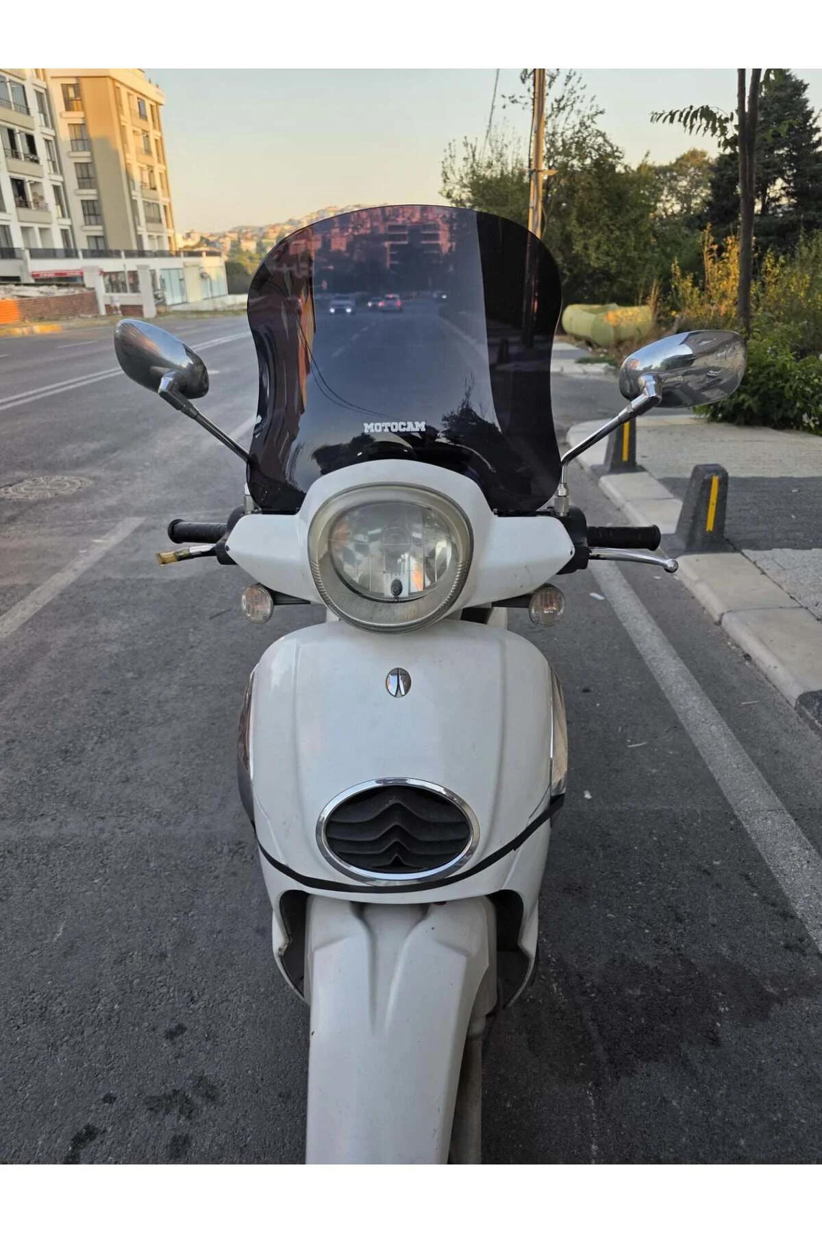 Aprilia Scarabeo 200 İe Ön Cam 35cm 2008-2015 Model Siyah Renkli 