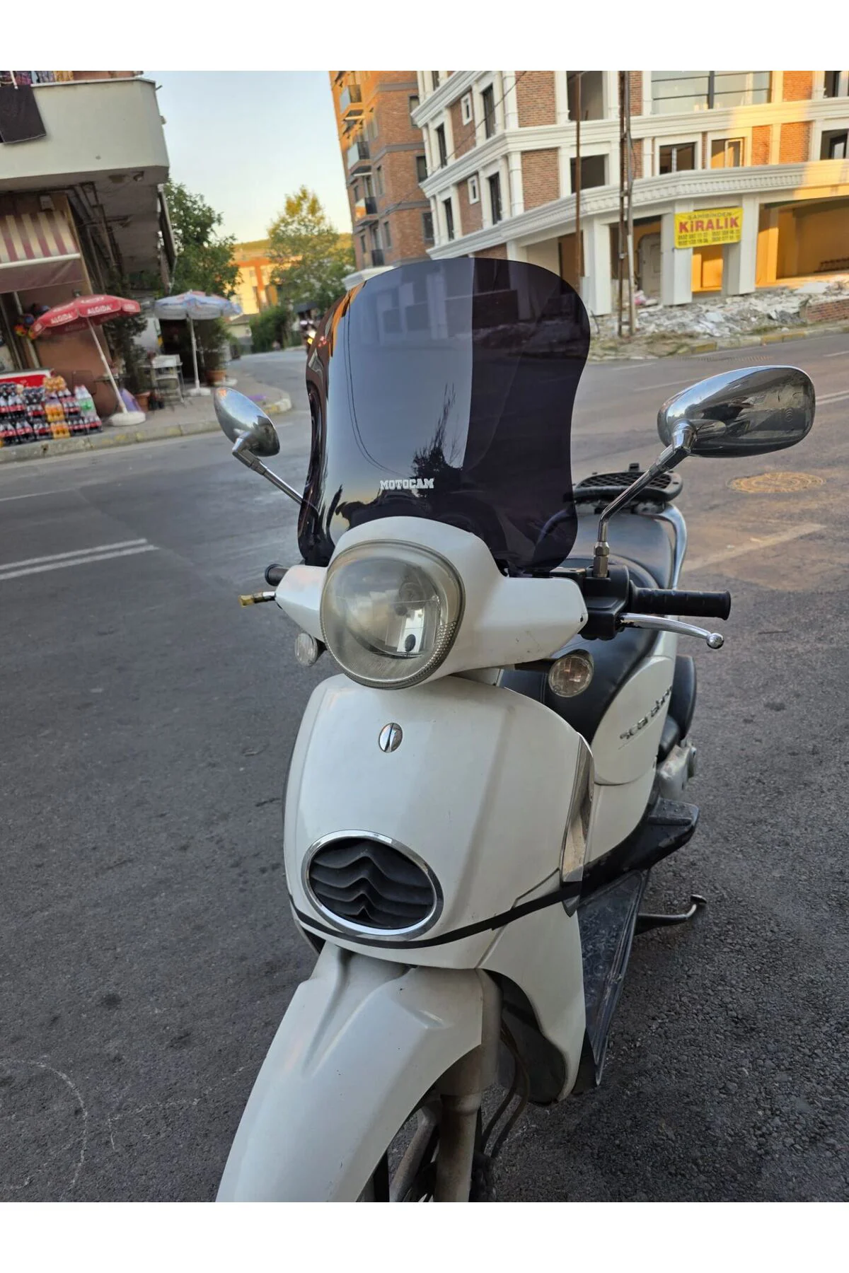 Aprilia Scarabeo 200 İe Ön Cam 35cm 2008-2015 Model Siyah Renkli 
