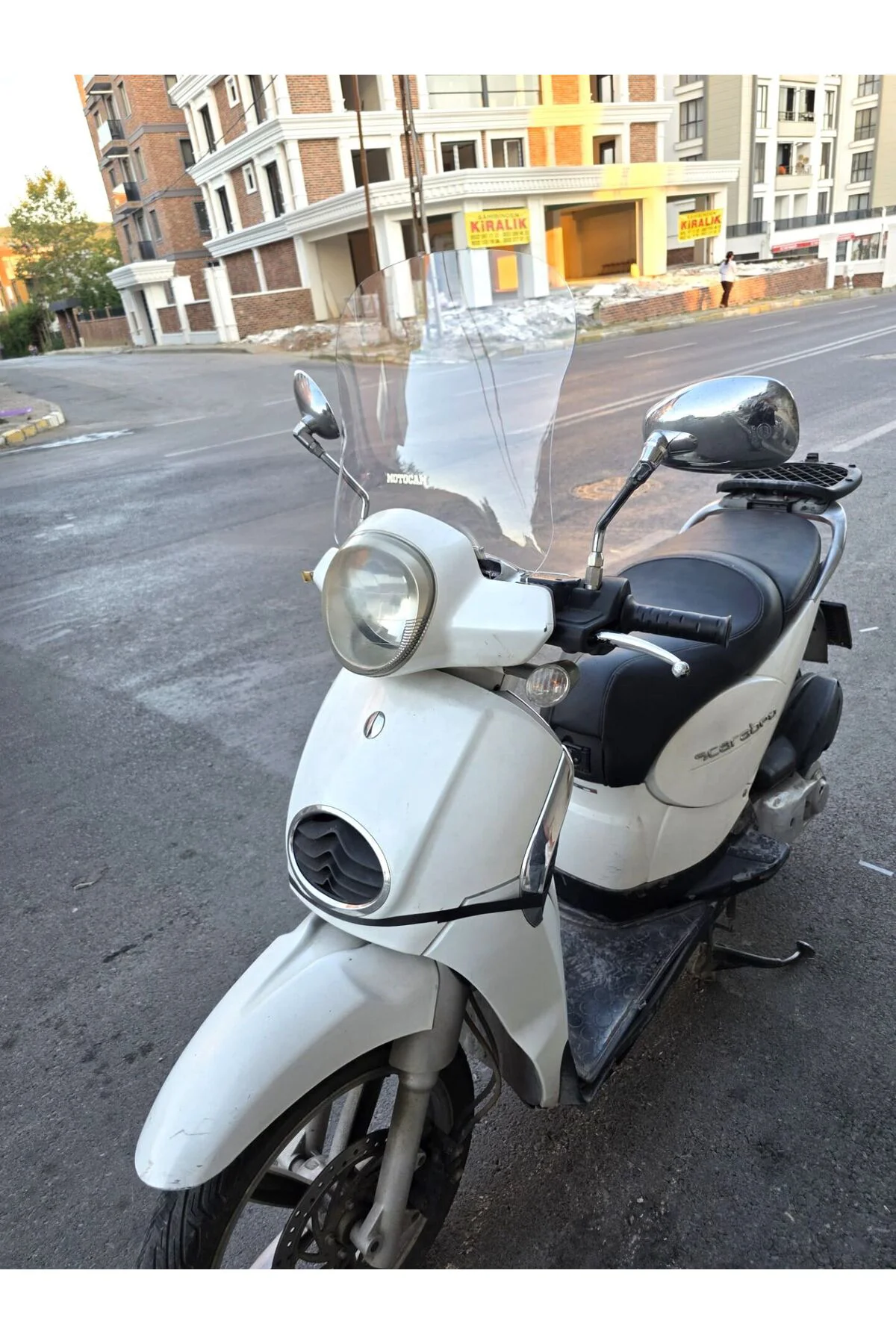 Aprilia Scarabeo 200 İe Ön Cam 35cm 2008-2015 Model Şeffaf Renkli