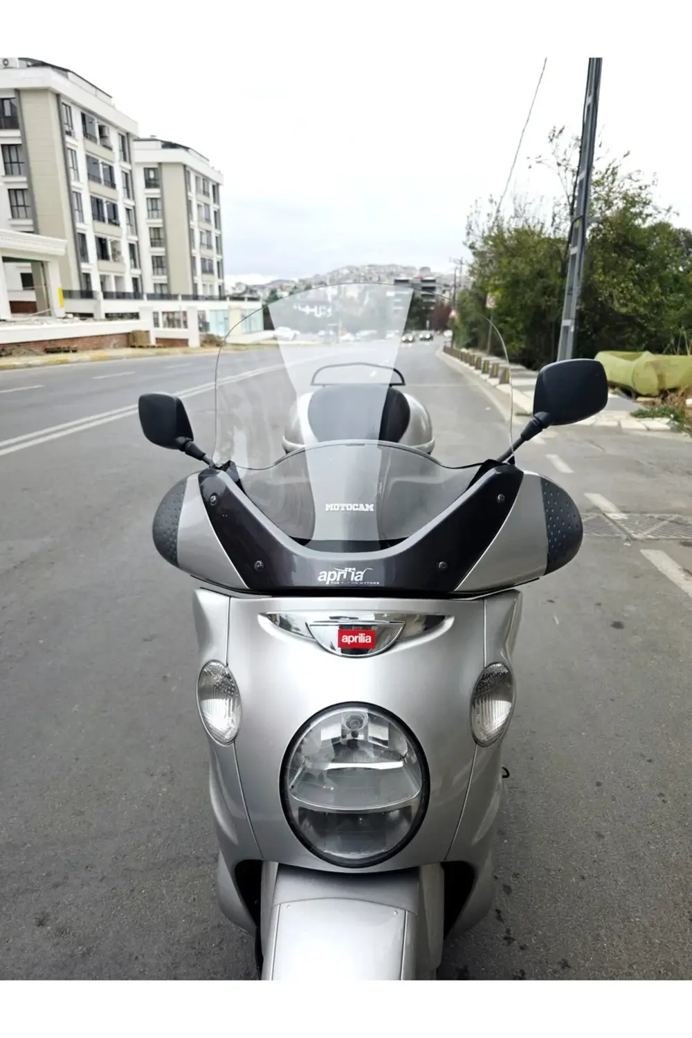 Aprilia Scarabeo 500 Ön Cam 49cm 2003-2008 Model Şeffaf Renkli 4m Aprilia Scarabeo 500 Ön Cam 49cm 2003-2008 Model Şeffaf Renkli 4m