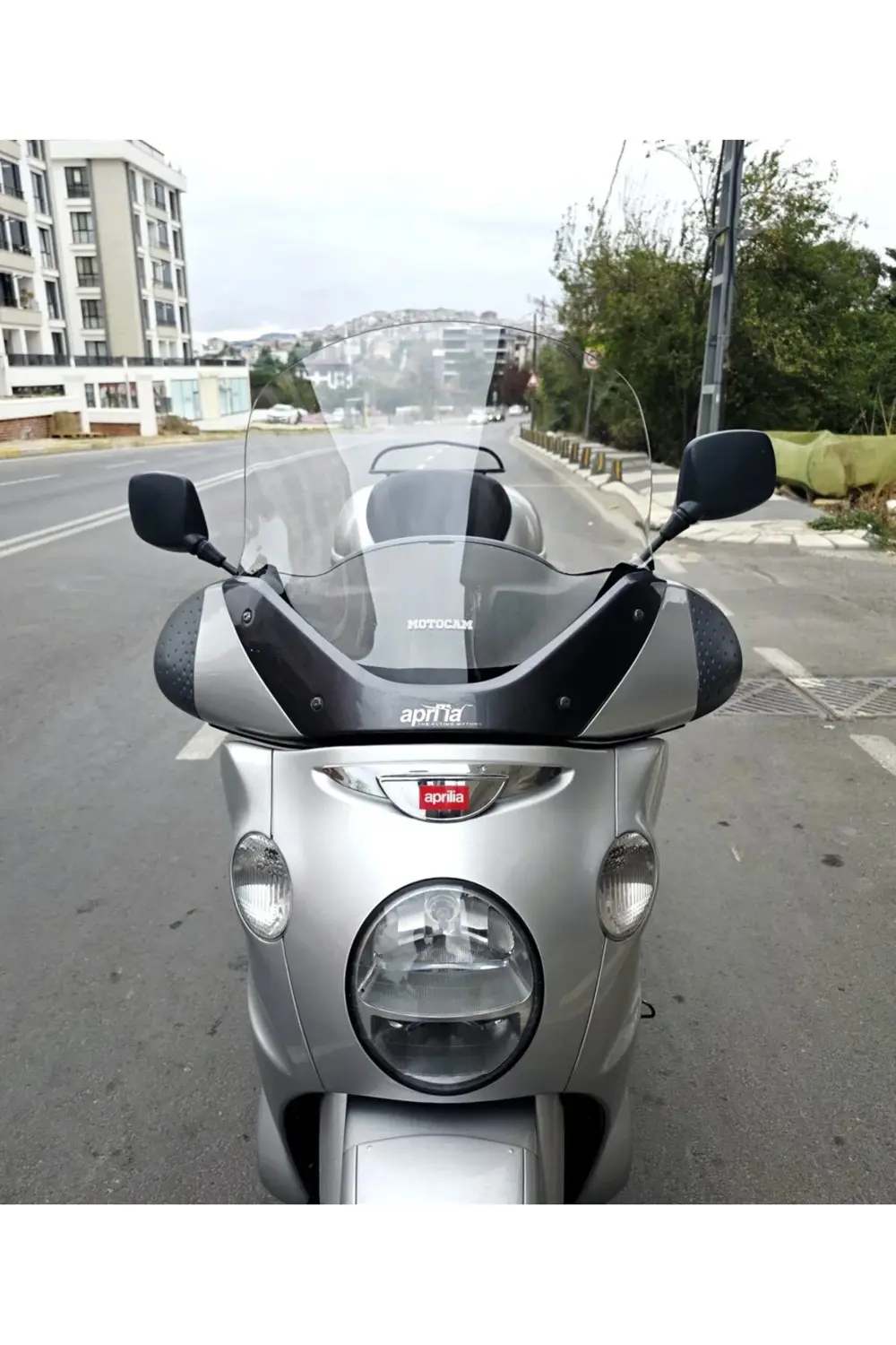 Aprilia Scarabeo 500 Ön Cam 49cm 2003-2008 Model Şeffaf Renkli 4m Aprilia Scarabeo 500 Ön Cam 49cm 2003-2008 Model Şeffaf Renkli 4m