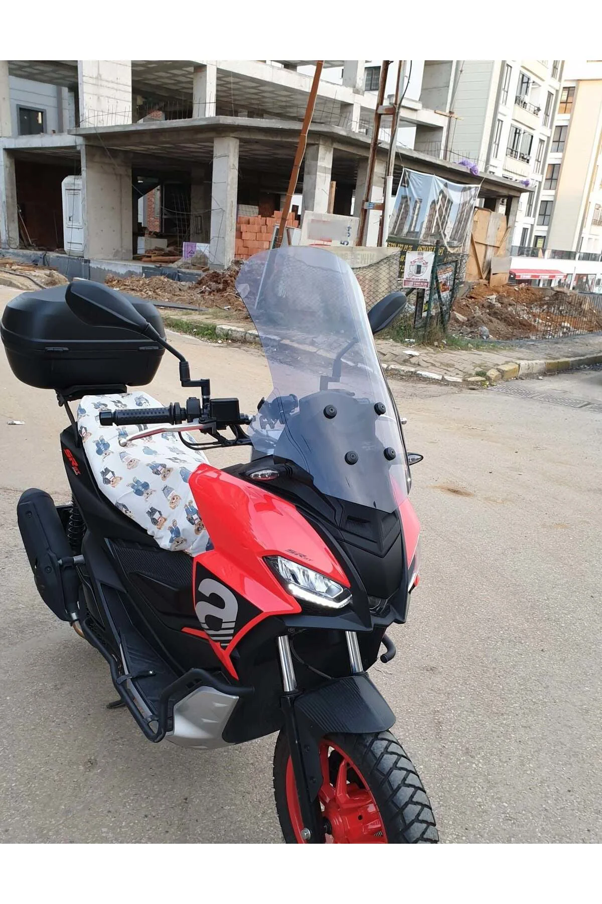 Aprilia SR GT 125 Ön Cam 2021-2026 Model 58cm Füme Renkli 4mm