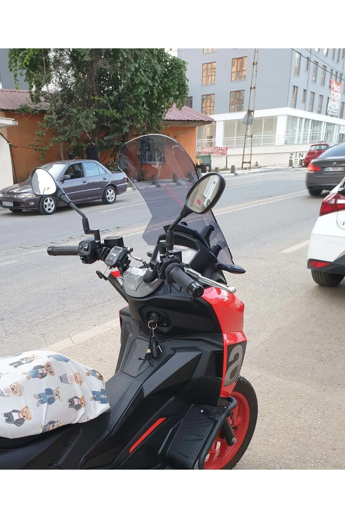 Aprilia SR GT 125 Ön Cam 2021-2026 Model 58cm Füme Renkli 4mm