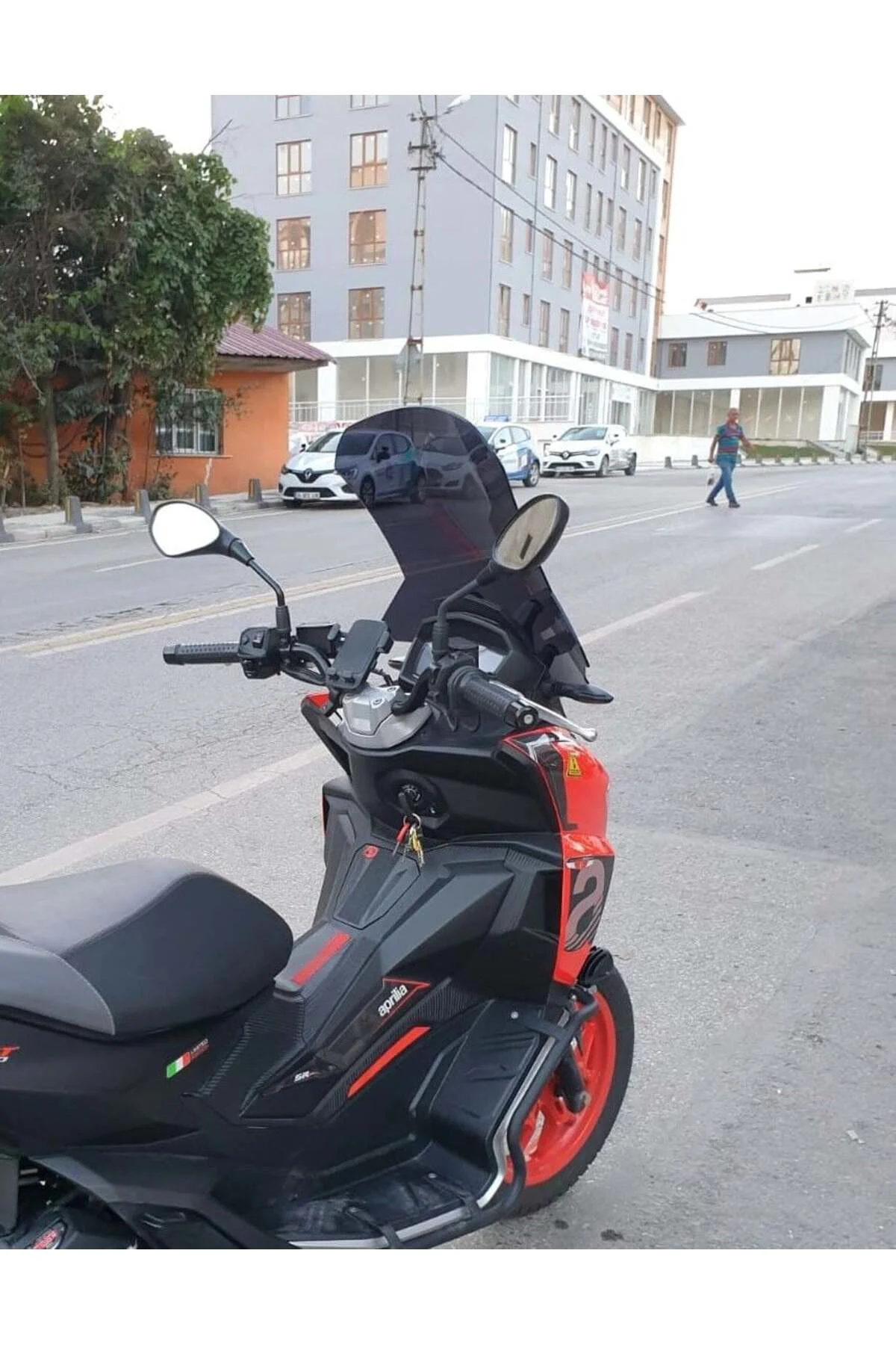 Aprilia SR GT 125 Ön Cam 2021-2026 Model 58cm Siyah Renkli 4mm