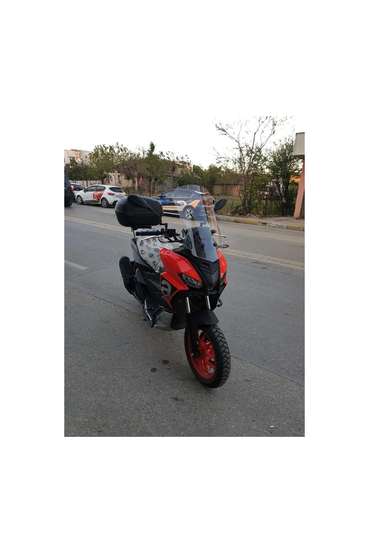 Aprilia SR GT 200 Ön Cam 2021-2025 Model 58cm Şeffaf Renkli 4mm Aprilia SR GT 200 Ön Cam 2021-2025 Model 58cm Şeffaf Renkli 4mm