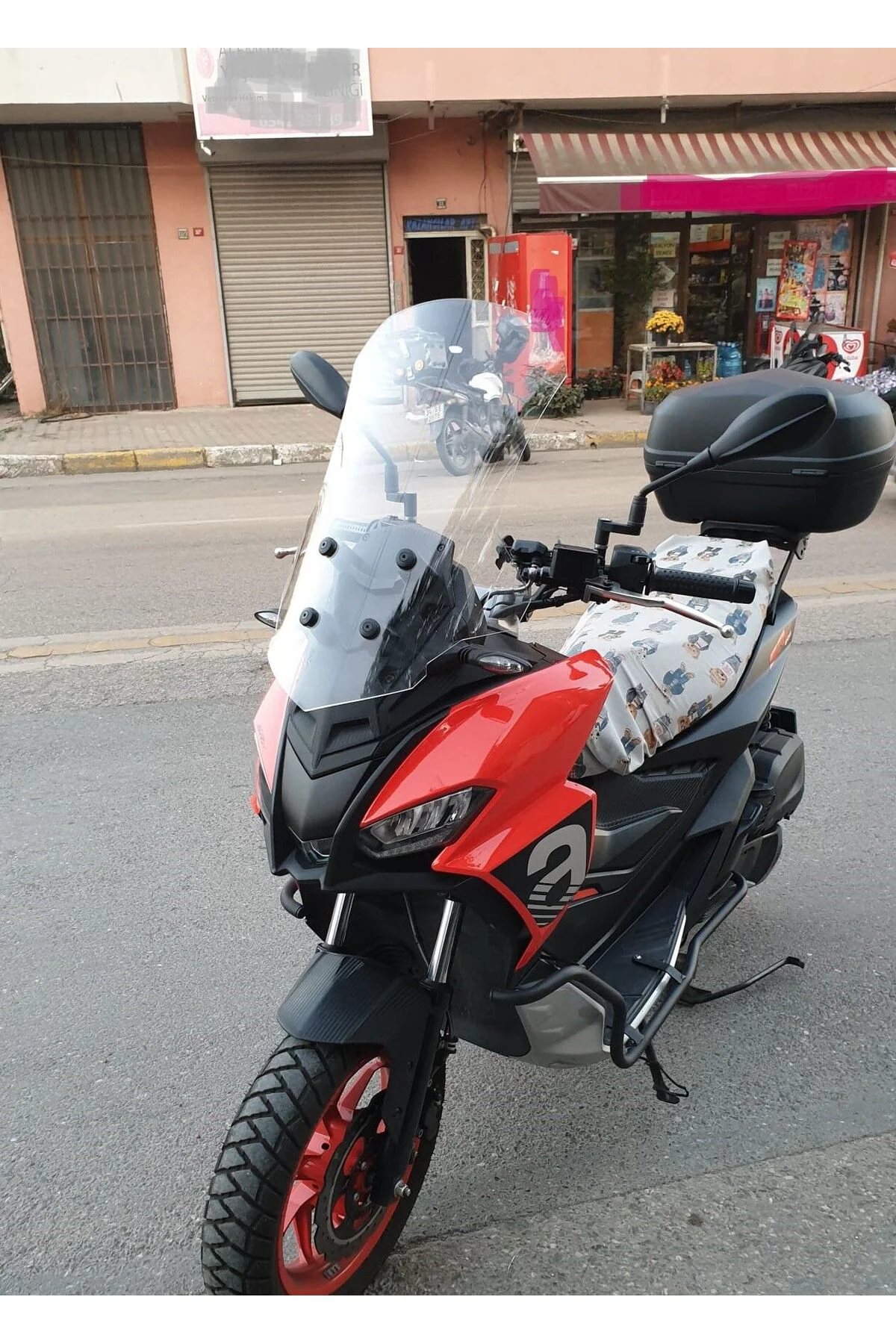 Aprilia SR GT 200 Ön Cam 2021-2026 Model 58cm Şeffaf Renkli 4mm