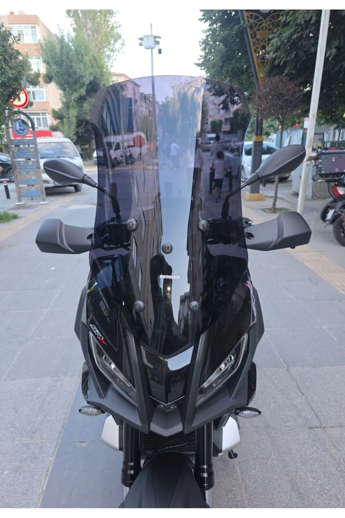 Aprilia SR GT 400 Ön Cam 2025-2026 Model 63cm Siyah Renkli 4mm