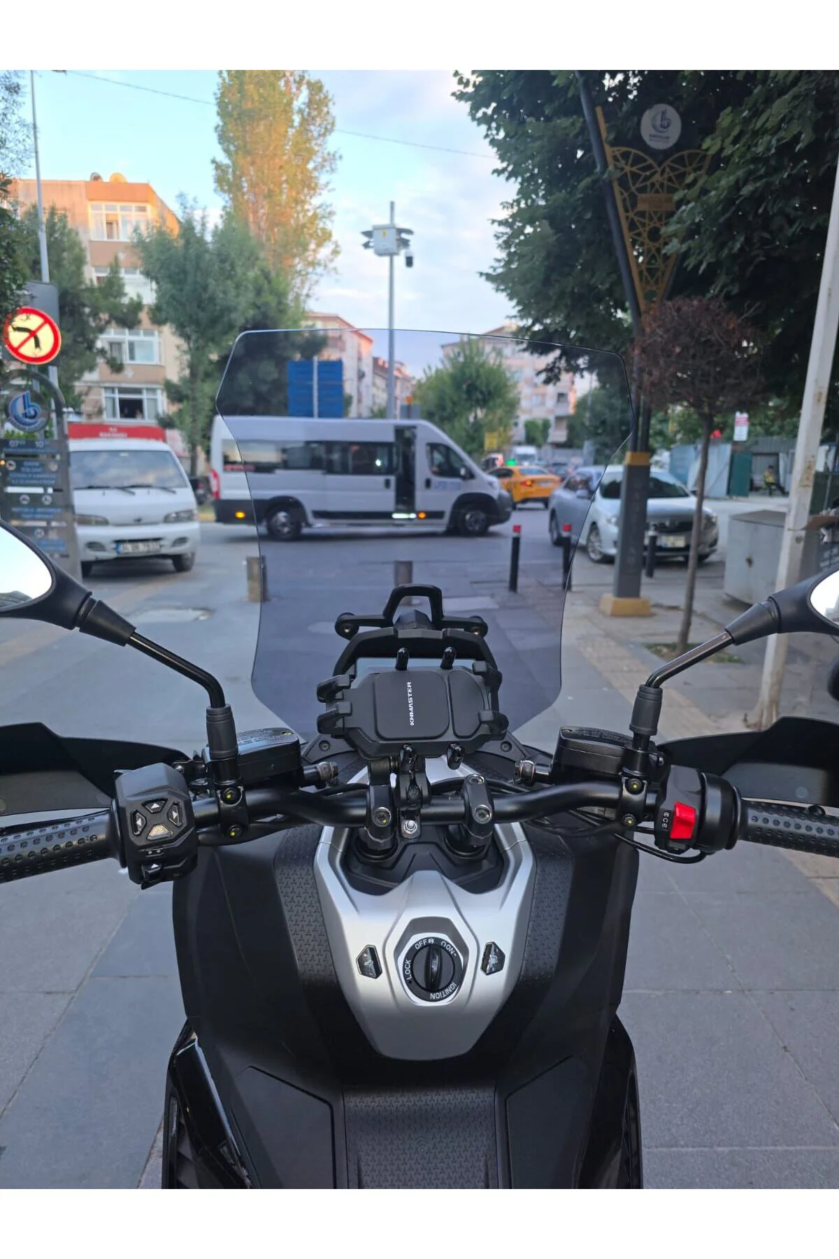 Aprilia SR GT 400 Ön Cam 2025-2026 Model 63cm Füme Renkli 4mm