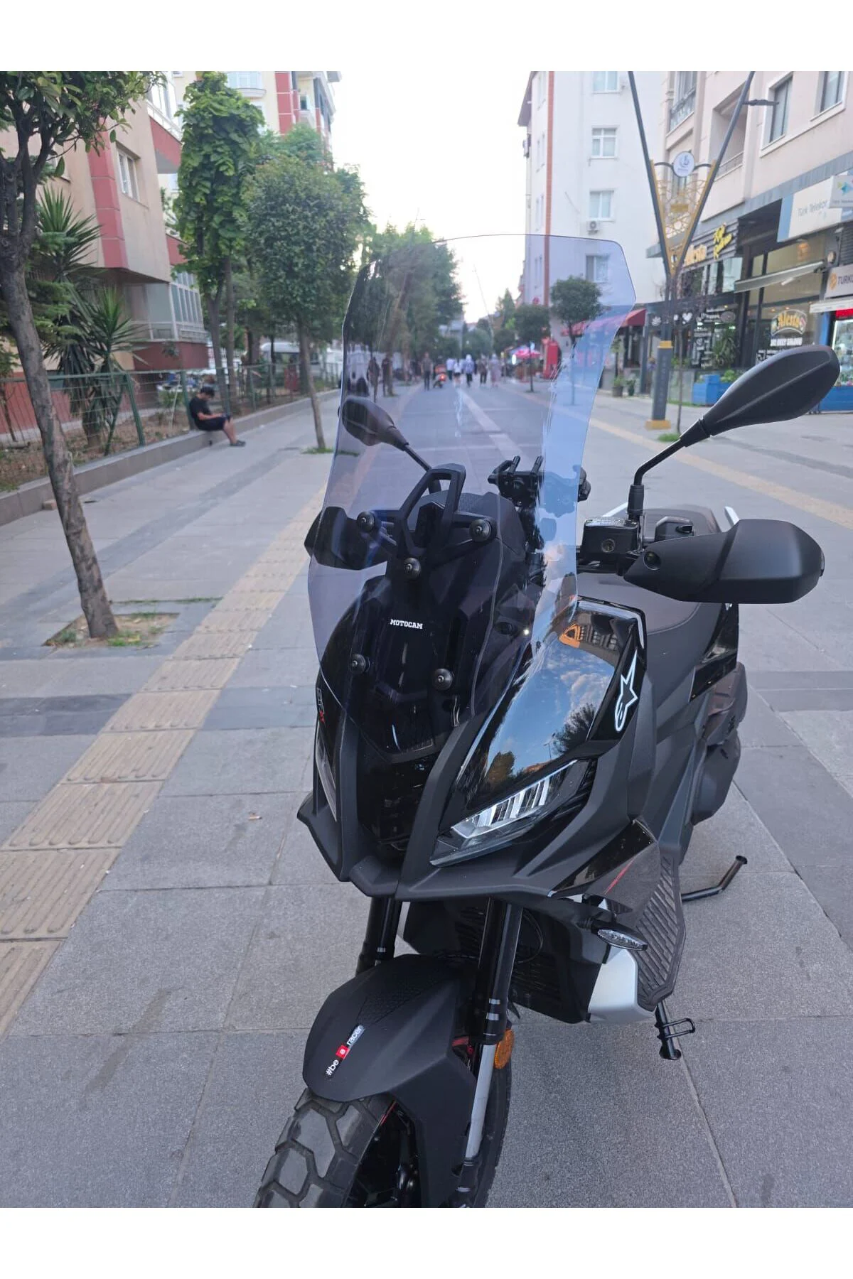 Aprilia SR GT 400 Ön Cam 2025-2026 Model 63cm Füme Renkli 4mm