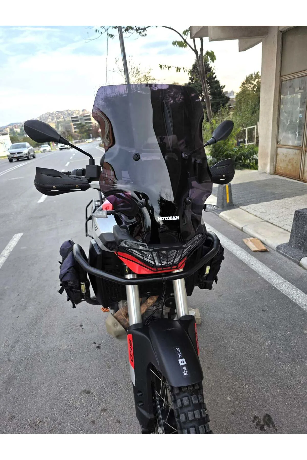 Aprilia Tuareg 660 Ön Cam 2022-2026 Model 58cm Siyah Renkli 4mm