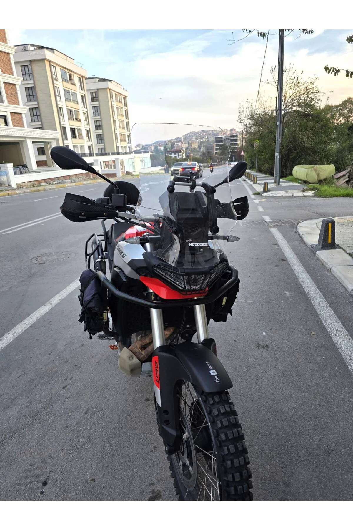 Aprilia Tuareg 660 Ön Cam 2022-2026 Model 58cm Şeffaf Renkli 4mm