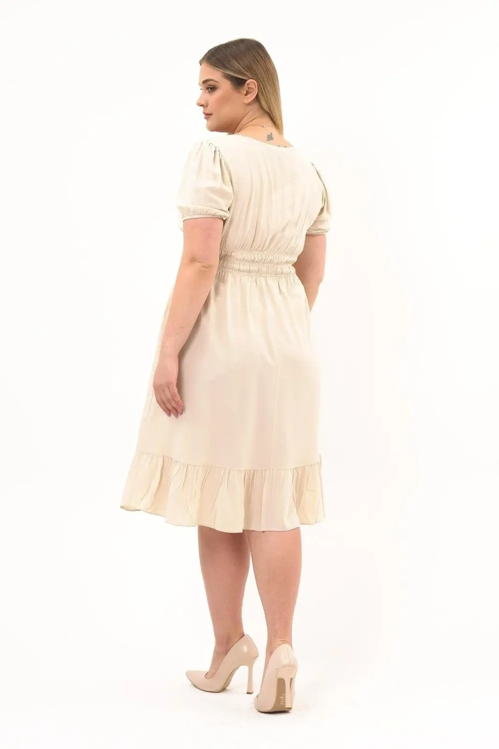 Apsen  Kadın Bej Kare Yaka Fırfır Detaylı Midi Boy Yazlık Viscon E