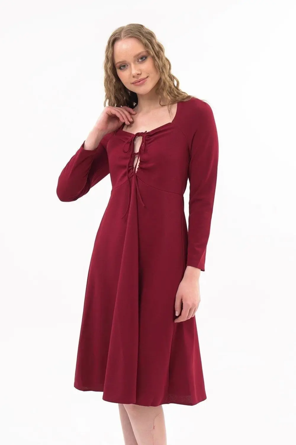 Apsen Kadın Bordo Göğsü Bağlama Detaylı Uzun Kol Mevsimlik Midi B