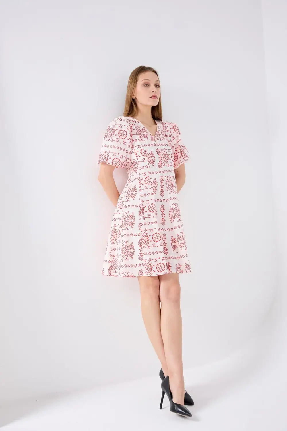 Apsen Kadın Dokuma Kumaş Balon Kol Midi Boy Yazlık Kırmızı Elbise