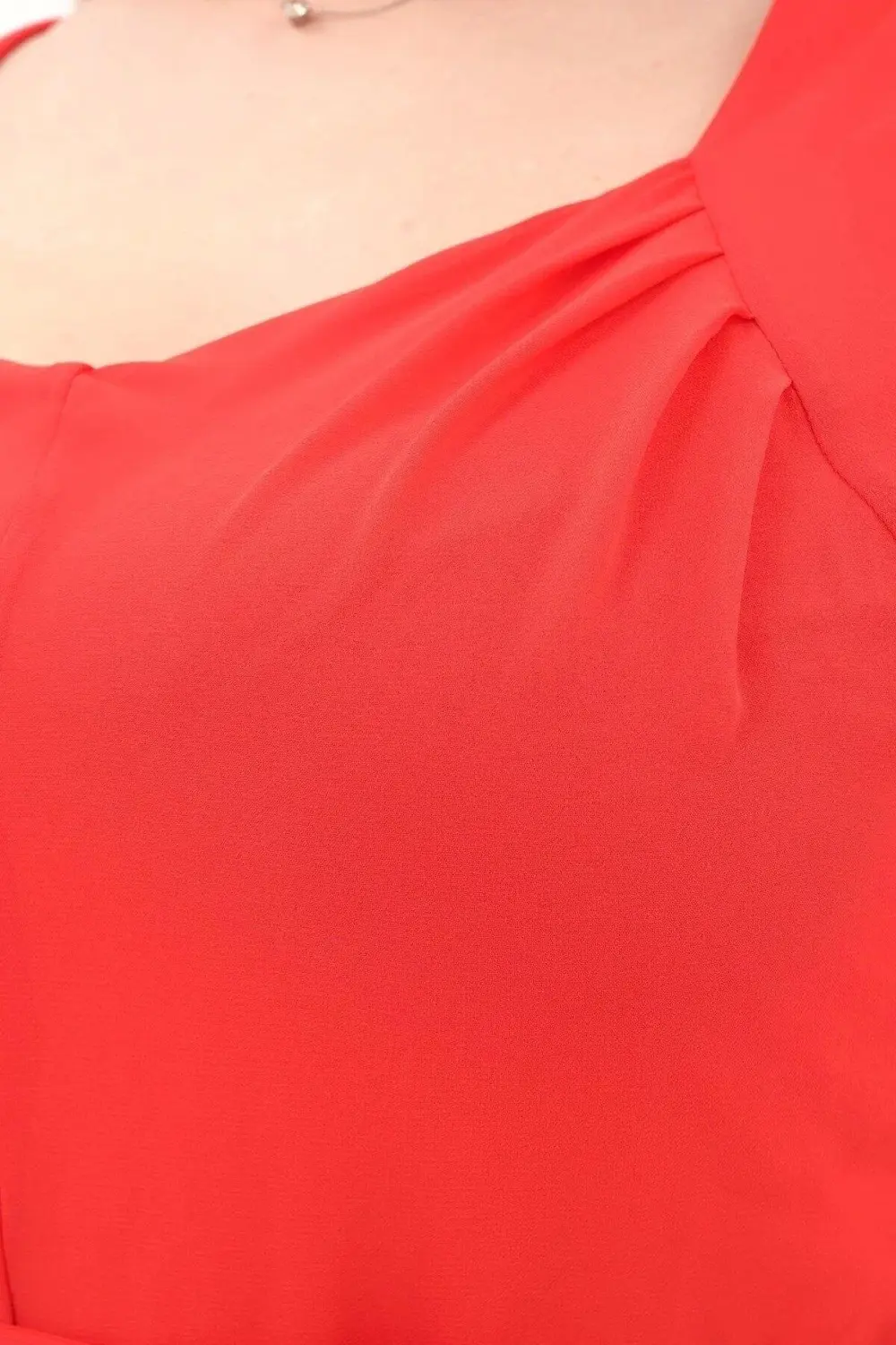 Apsen Kadın Narçiçeği Yaka Pileli Detaylı Kısa Kol Midi Boy Şifon