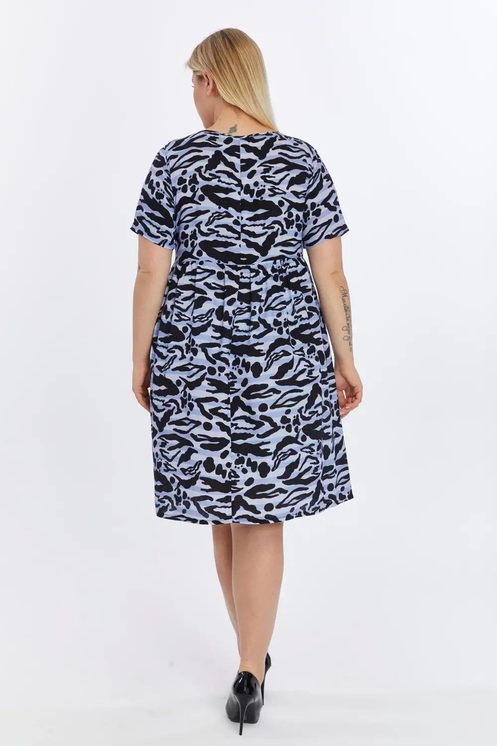 Apsen  Kadın Siyah Animal Desen Viskon Dokuma Midi Elbise 4497-105