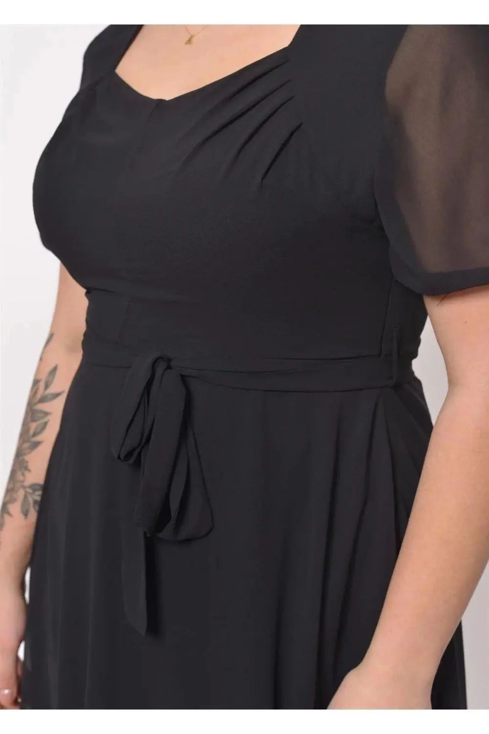 Apsen  Kadın Siyah Kare Yaka Pile Detaylı Kısa Kol Midi Boy Şifon