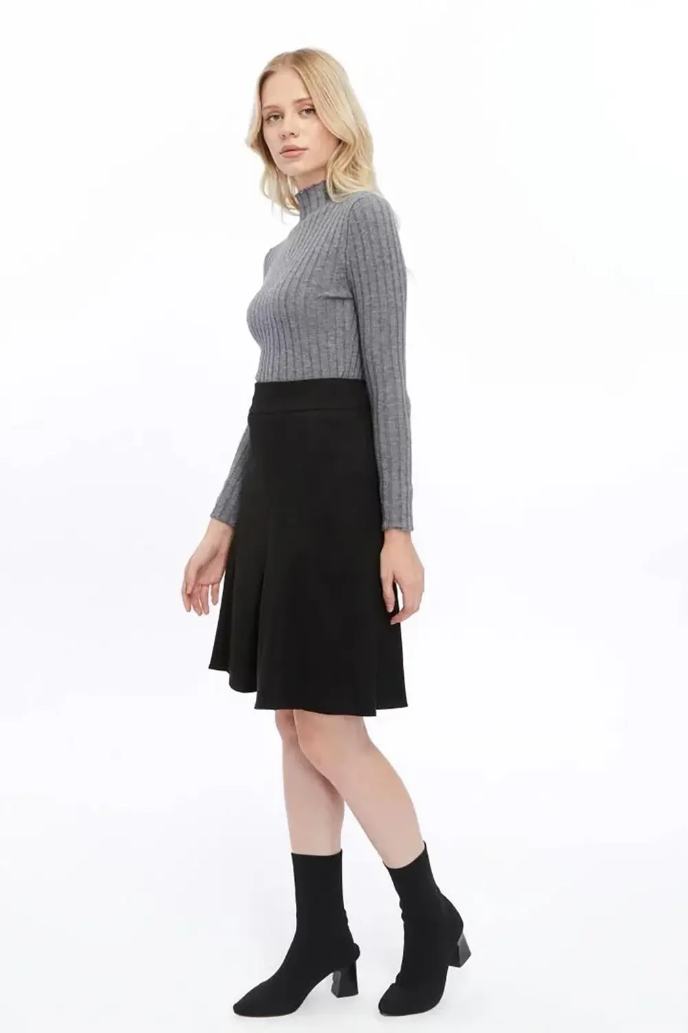 Apsen Kadın Siyah Kışlık Parçalı Midi Boy Kloş Süet Etek 2154-60