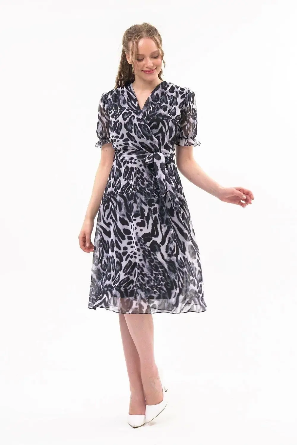 Apsen Kadın Siyah Leopar Desenli Kruvaze Yaka Midi Şifon Elbise 4