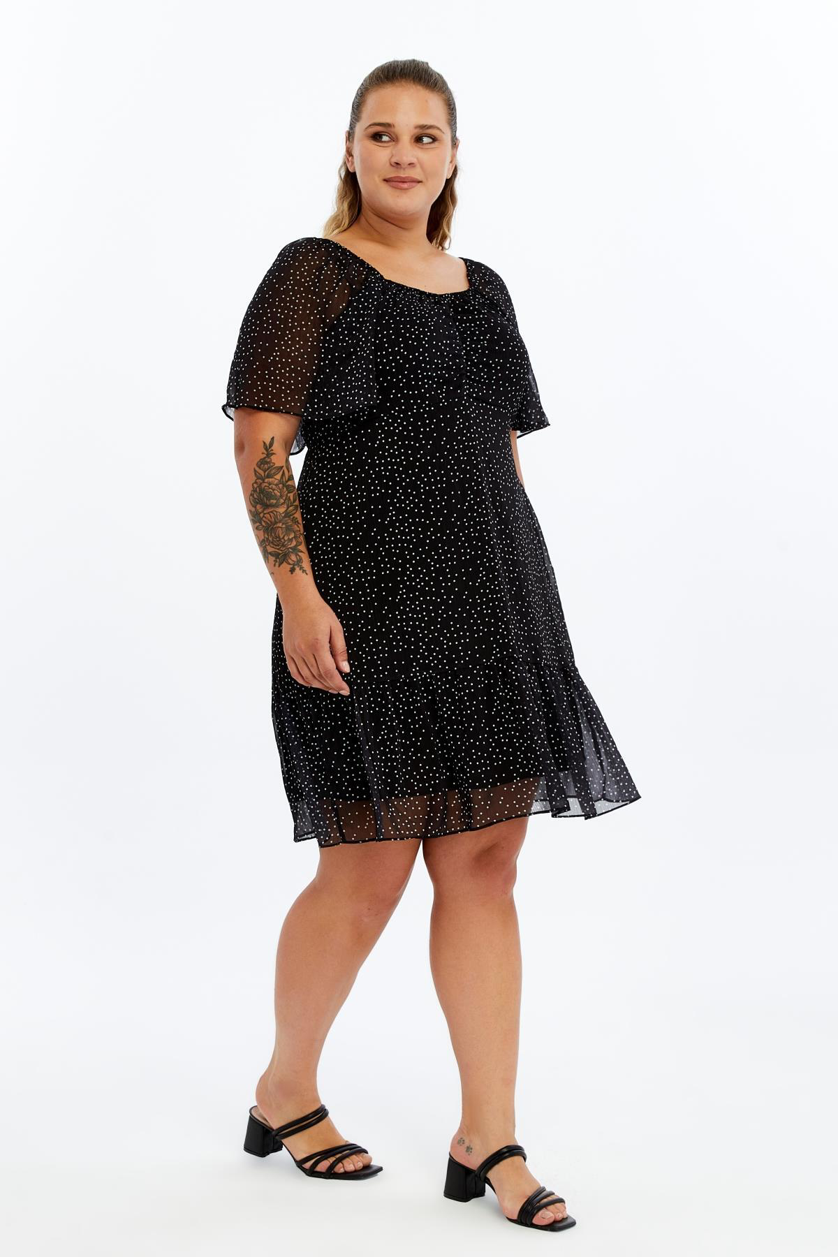 Apsen  Kadın Siyah Puantiyeli Lastik Belli Dokuma Midi Şifon Astar