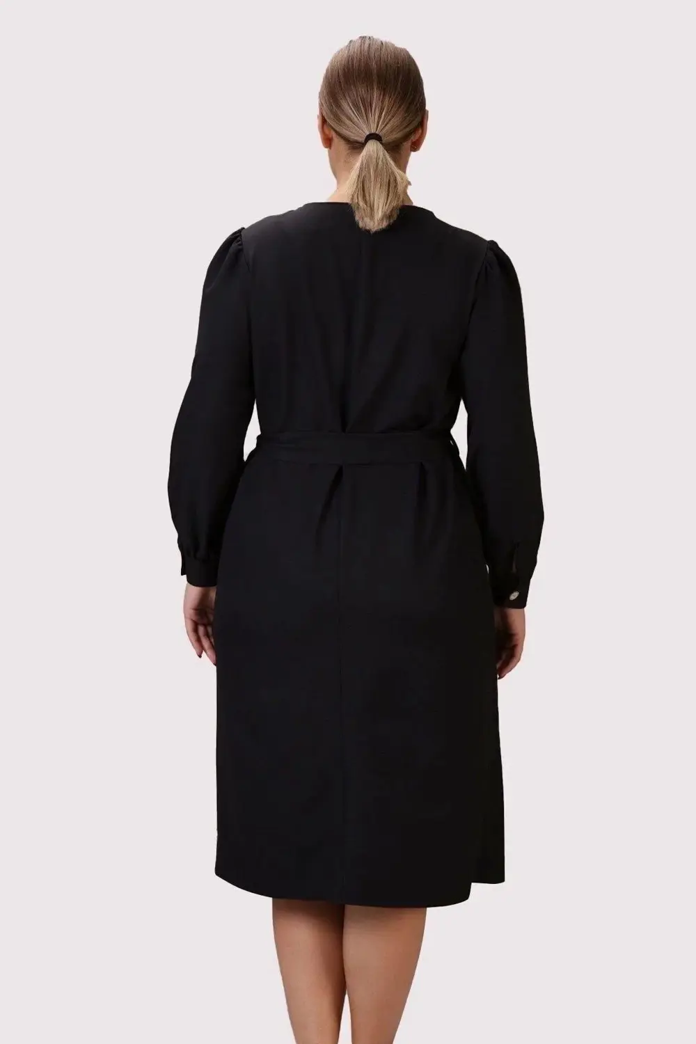 Apsen  Kadın Siyah Uzun Kol Mevsimlik Midi Boy Büyük Beden Elbise