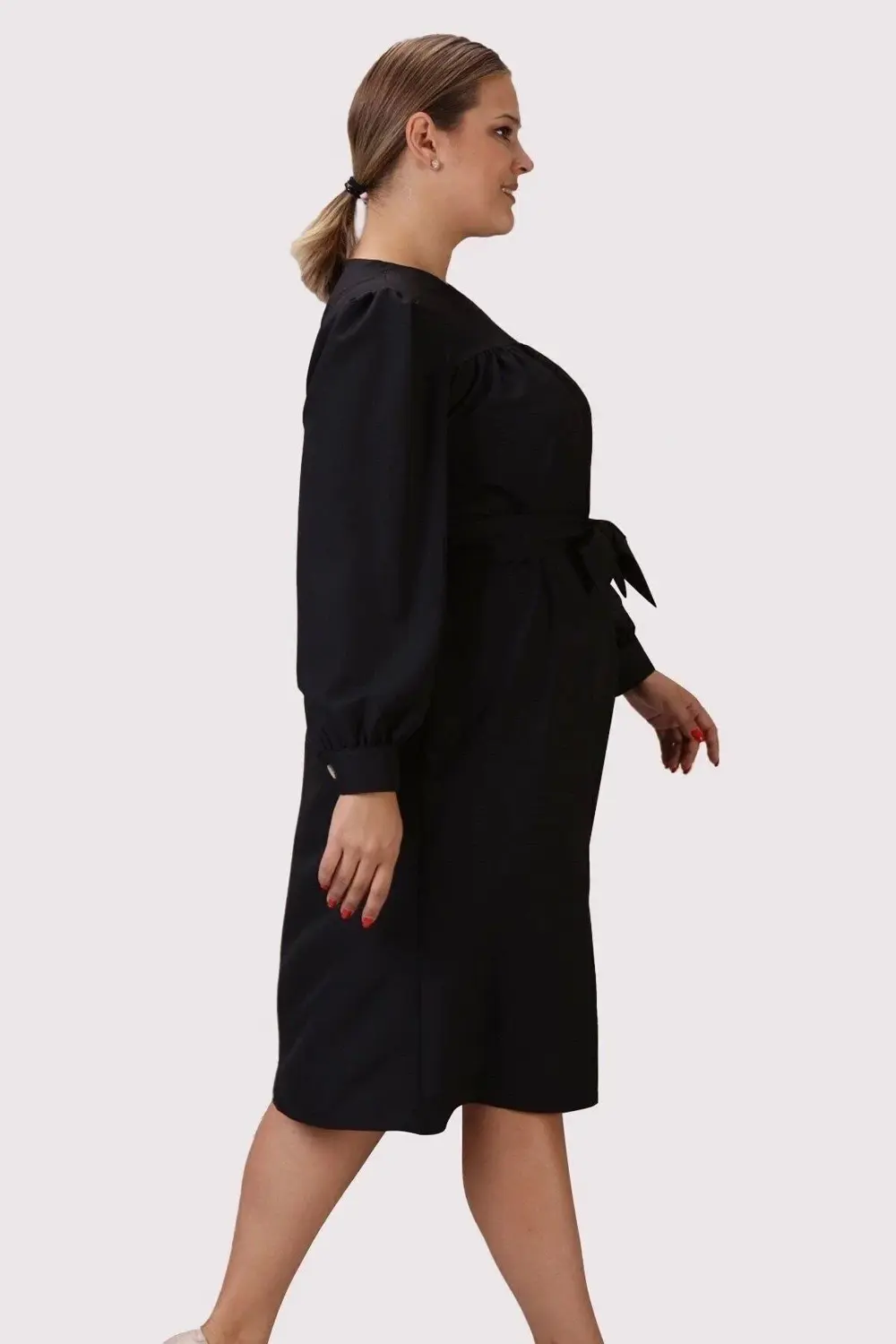 Apsen  Kadın Siyah Uzun Kol Mevsimlik Midi Boy Büyük Beden Elbise