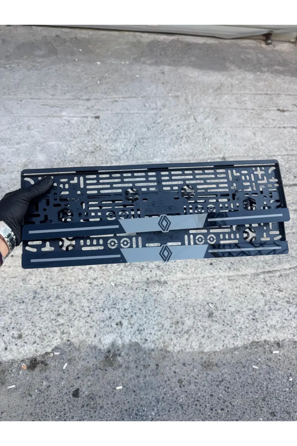 Araba Pleksi Plakalık