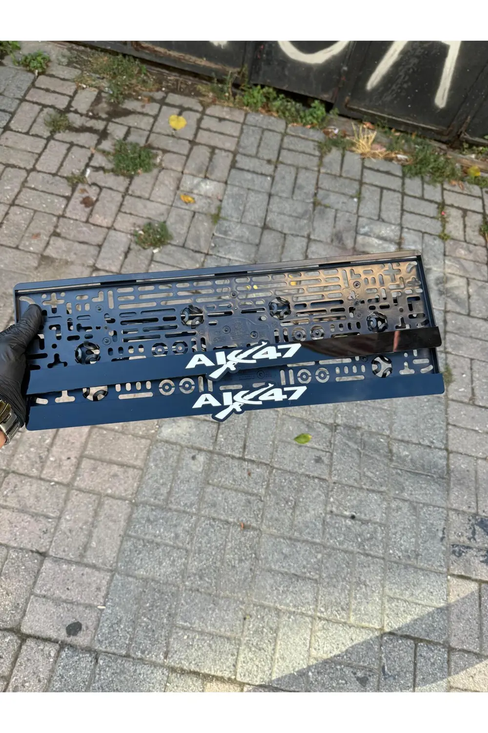 Araba Pleksi Plakalık