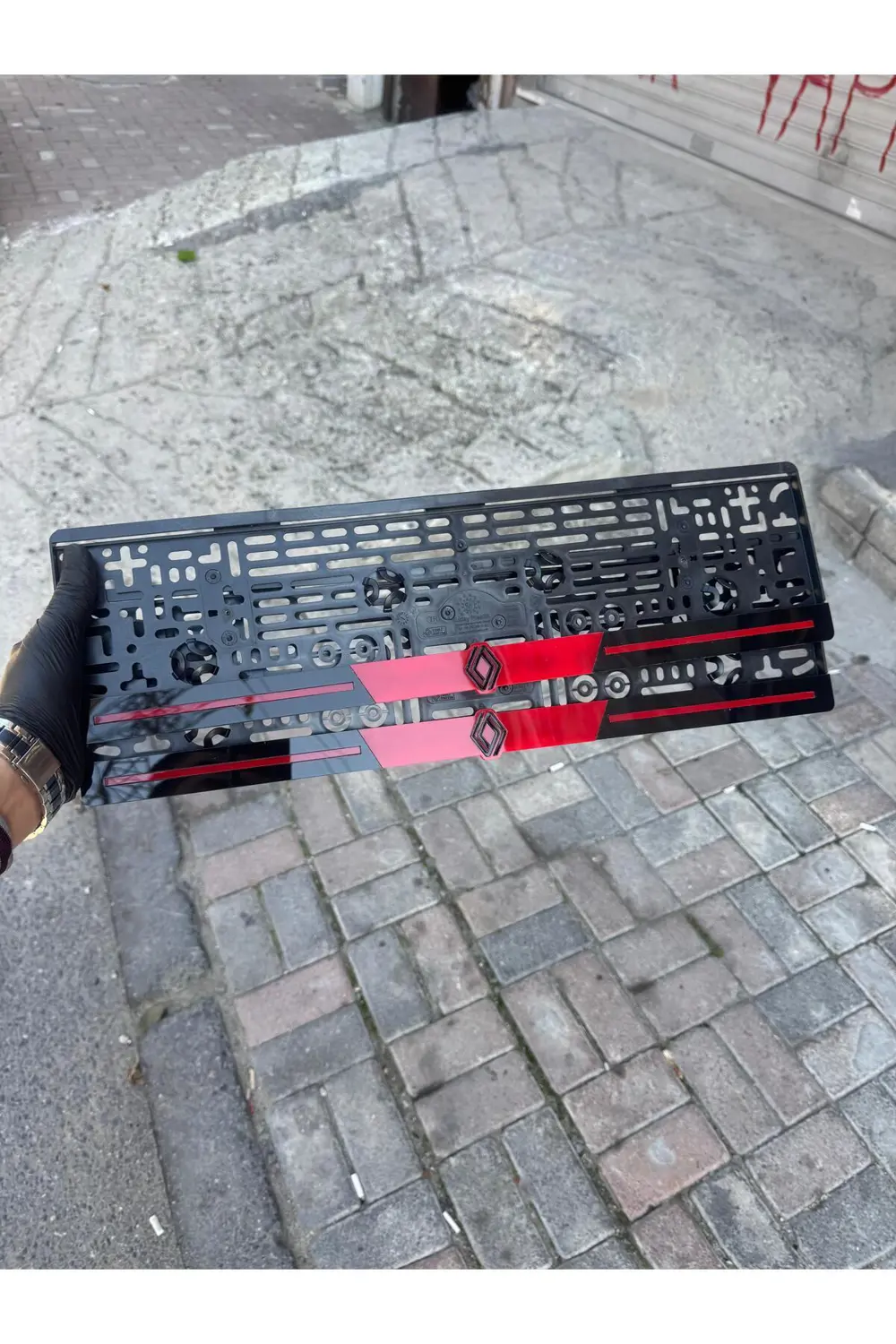 Araba Pleksi Plakalık