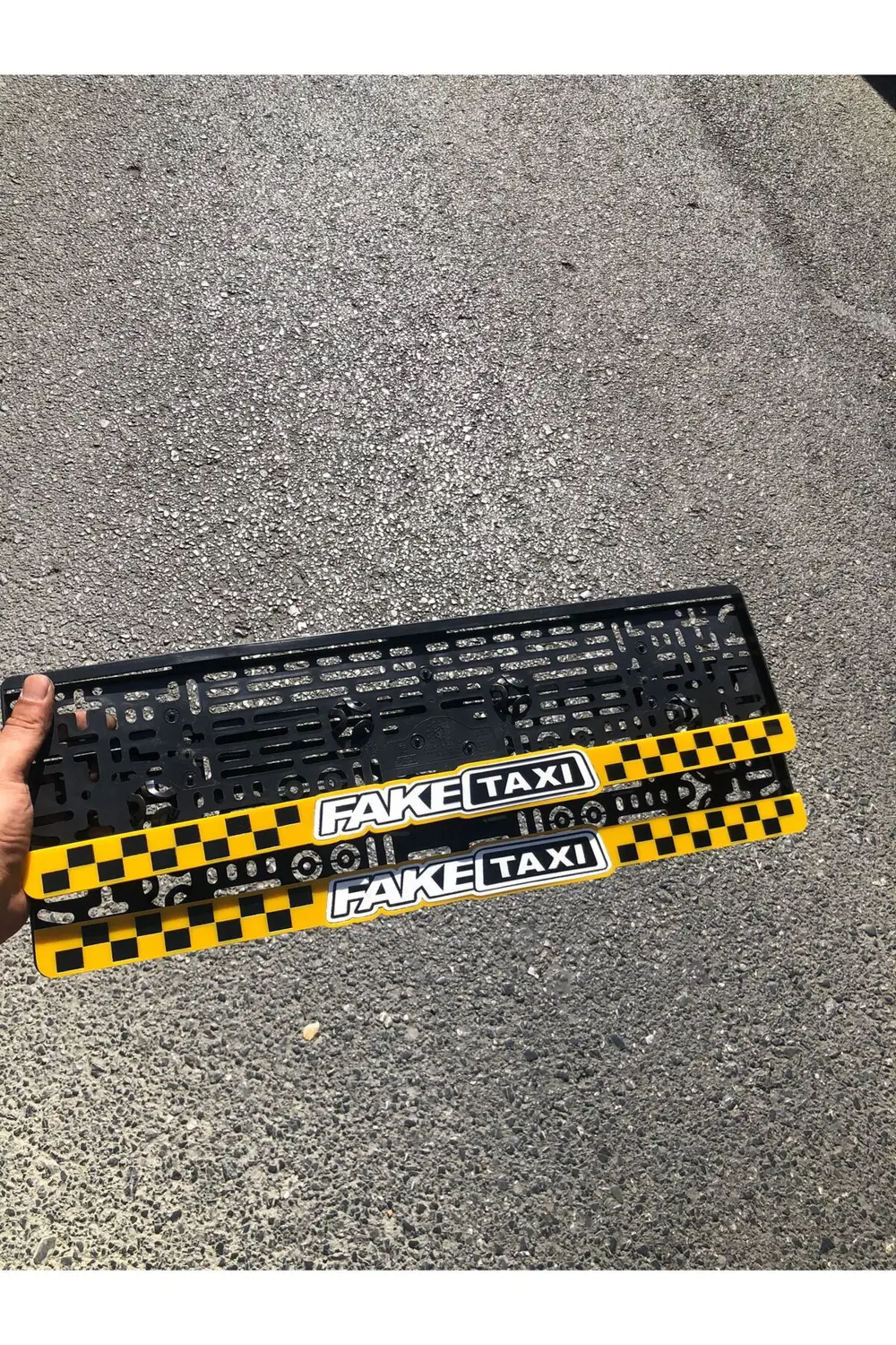 Araba Pleksi Plakalık