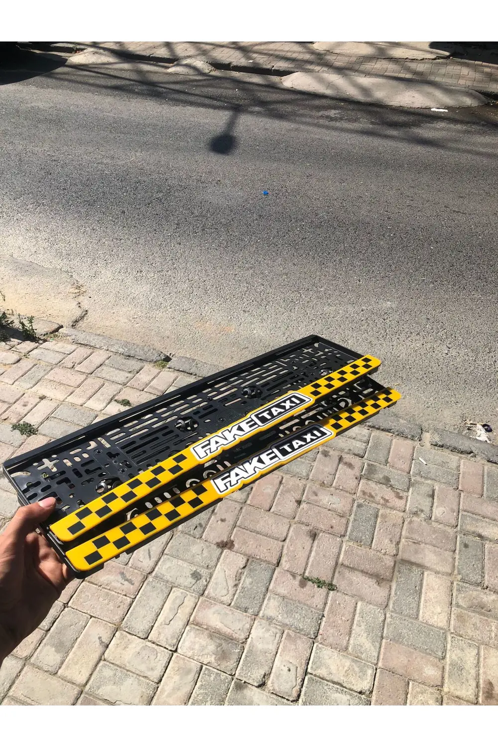 Araba Pleksi Plakalık