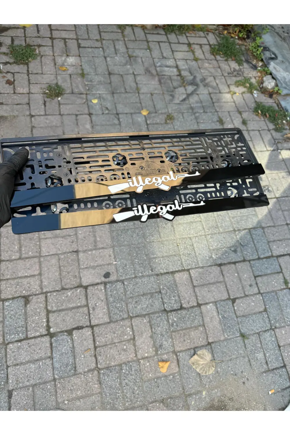 Araba Pleksi Plakalık