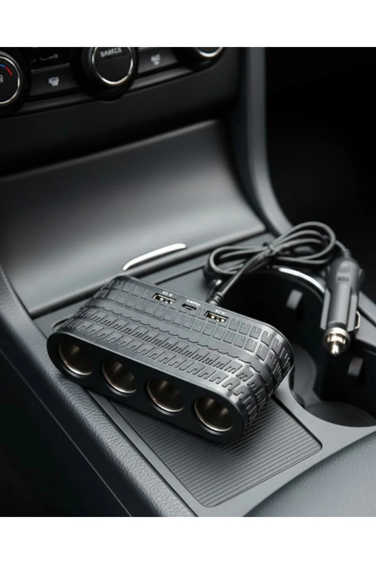 Araç İçi Güç Dağıtıcı 4 Çakmaklık 2 Usb 1 Type C Şarj Ünitesi