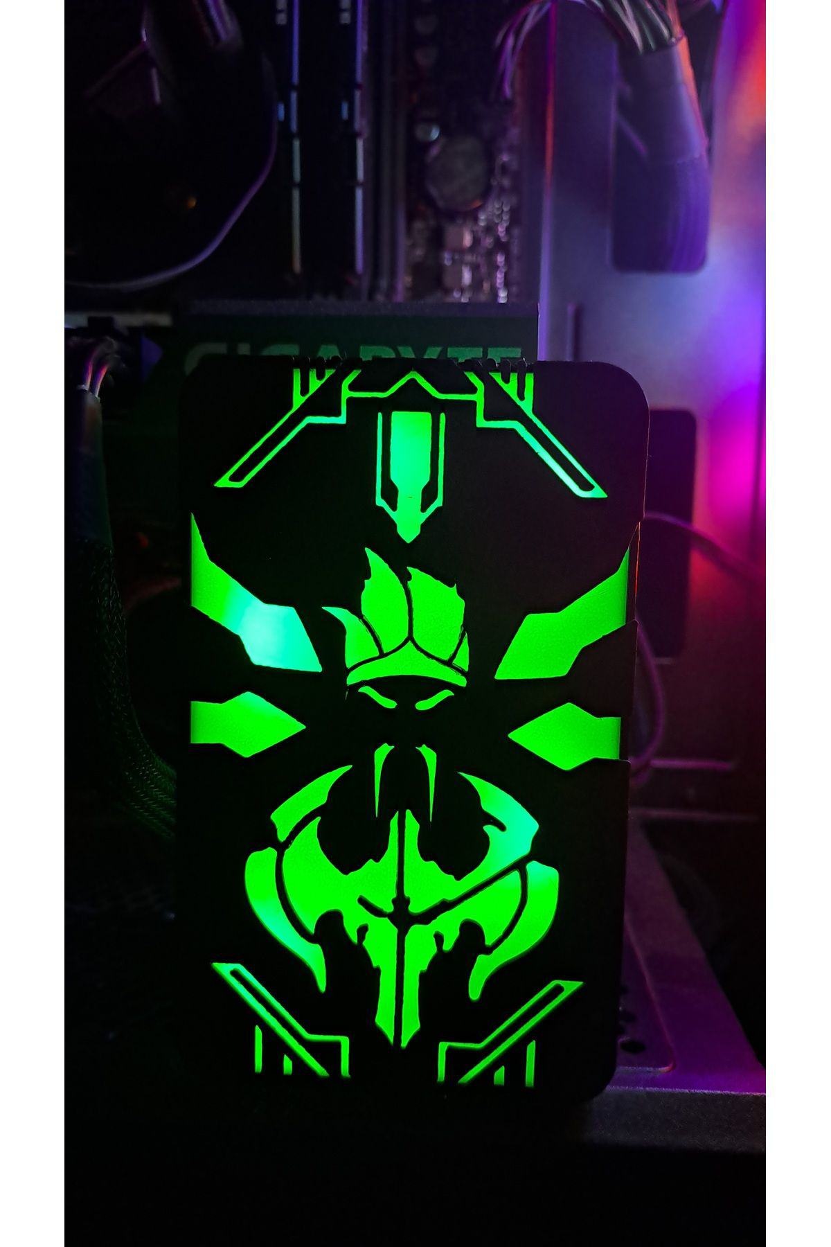 Arc - RGB ışıklı ekran kartı tutucu - Draven