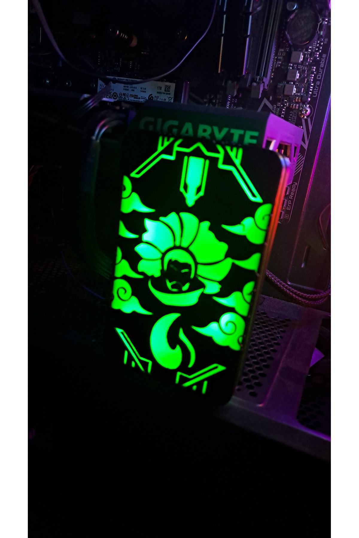 Arc - RGB ışıklı ekran kartı tutucu - Yasuo