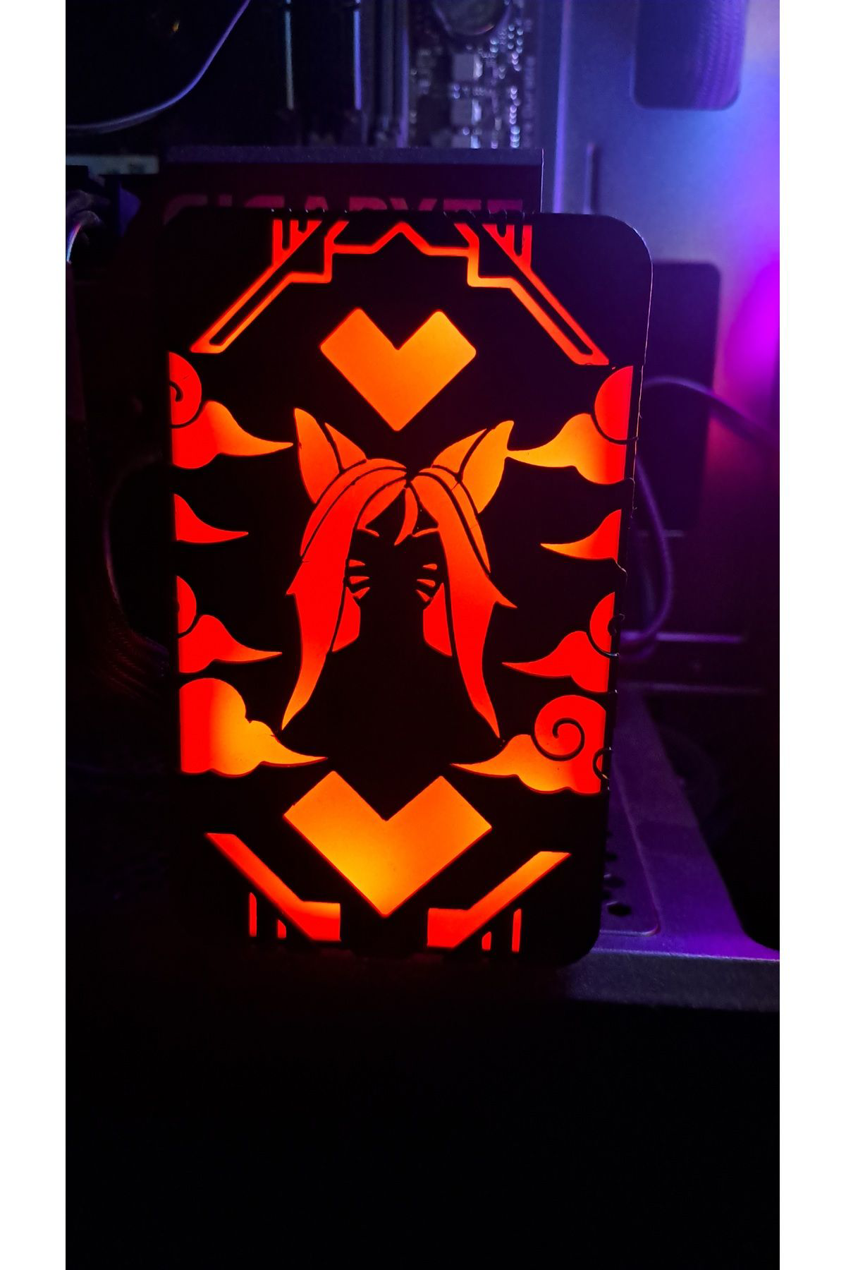 Arc - RGB ışıklı ekran kartı tutucu - Ahri