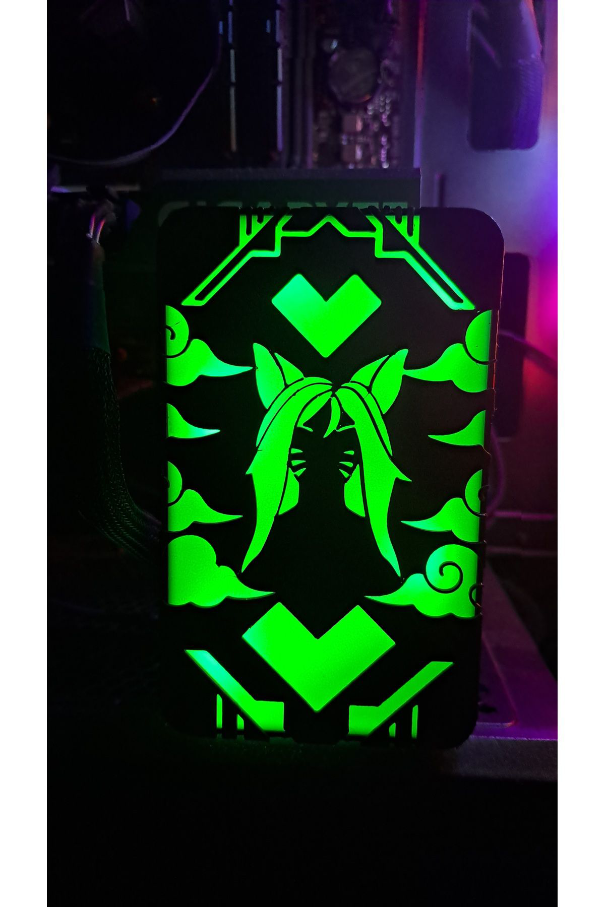 Arc - RGB ışıklı ekran kartı tutucu - Ahri