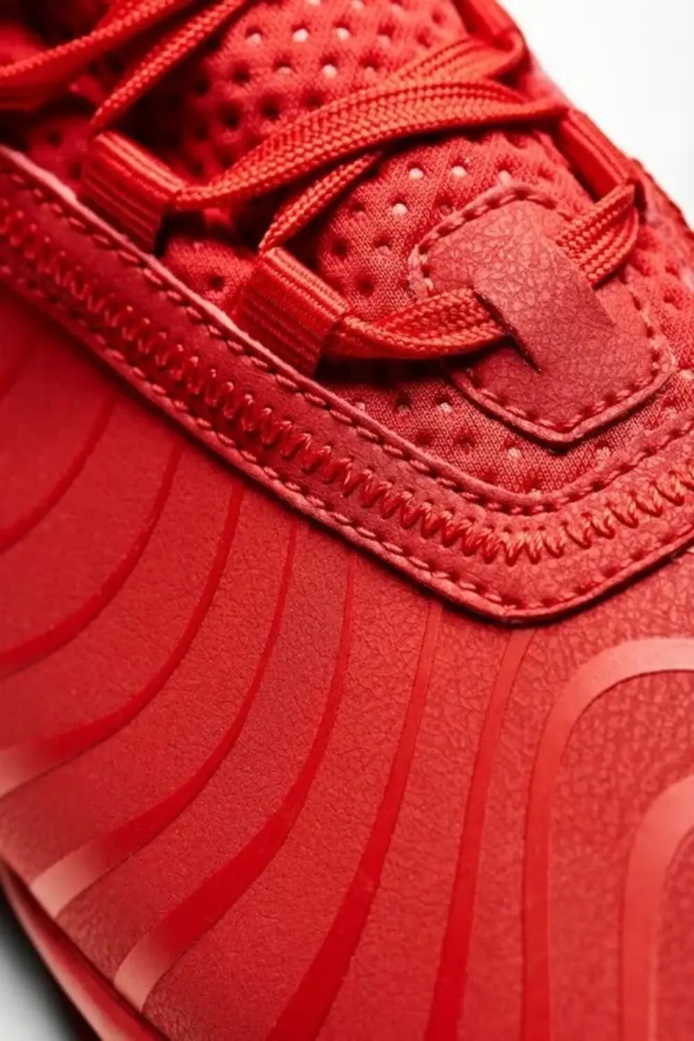 Ares 4 Erkek Halı Saha Ayakkabı KIRMIZI